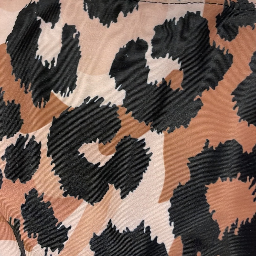 Bikini - Picture 6 of 6